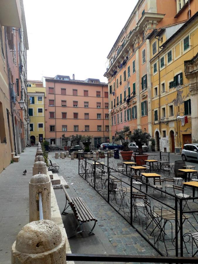 Maisonfree Centro Storico Civitavecchia Bagian luar foto