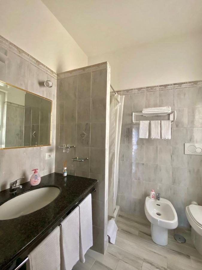 Maisonfree Centro Storico Civitavecchia Bagian luar foto